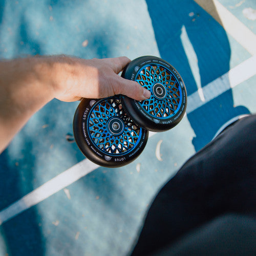 Lotus Wheels | Black / Blu-ray